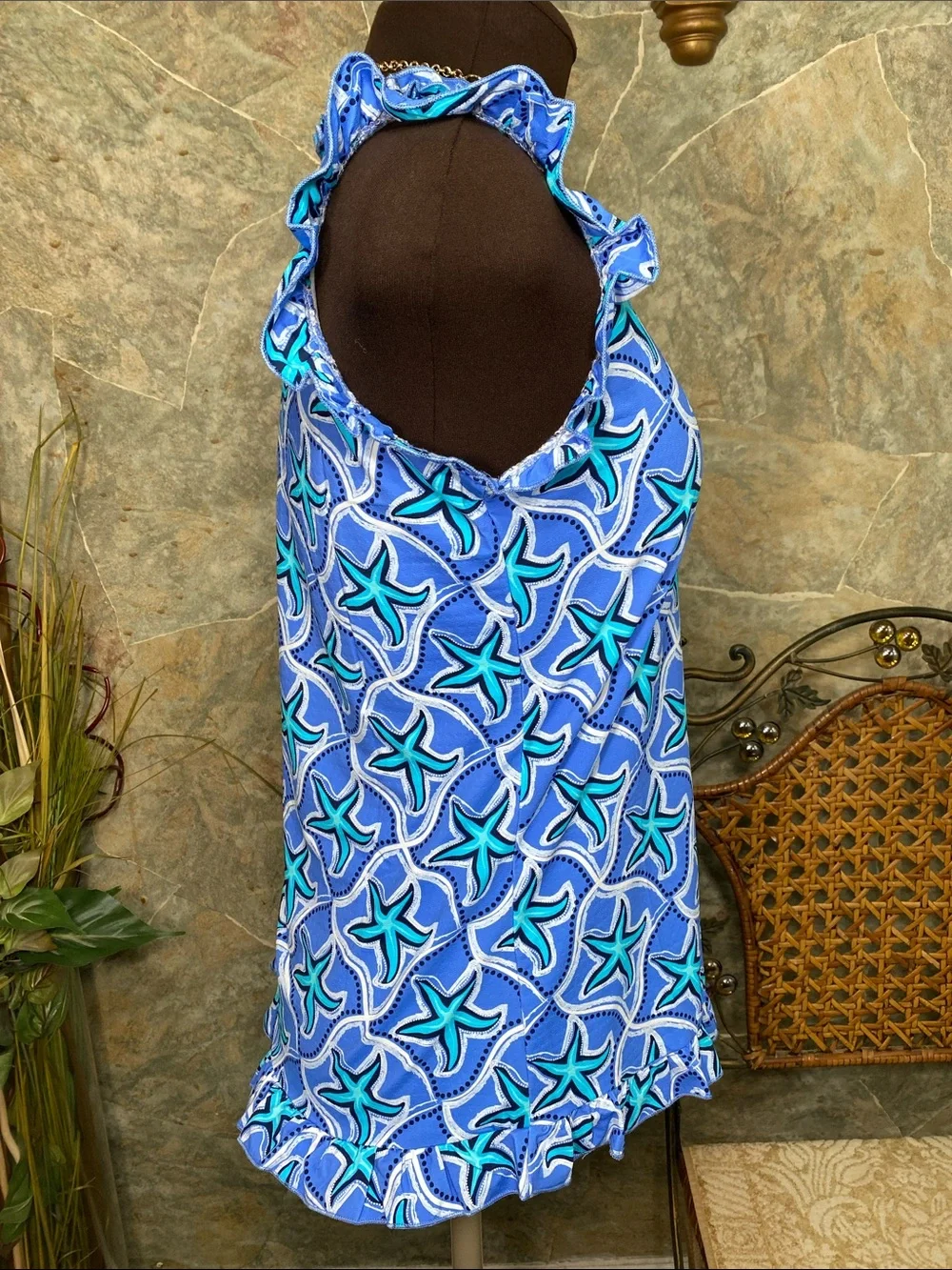 Lulu B V-neck sleeveless shirt top blouse, tunic ruffled  nautical sanddollar - Picture 6 of 9